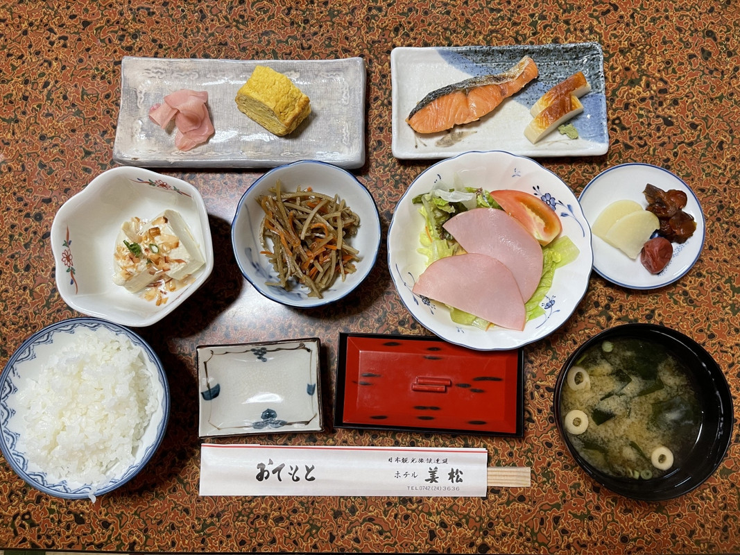 ボリュームのある朝ご飯でした。