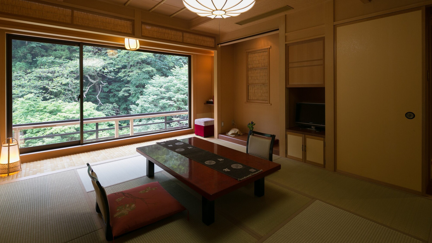 100％掛け流しの温泉が自慢！四万川のせせらぎに癒される温泉宿3657431