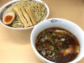 「煮干鰮らーめん 圓」料理 578869 201507 つけめん大盛り(980円)