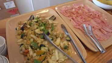 食事・飲み物 / 3