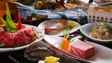 食事・飲み物 / 23