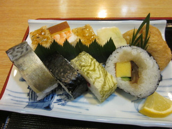 「いづ松」 料理 35952893 いろんなお寿司が・・