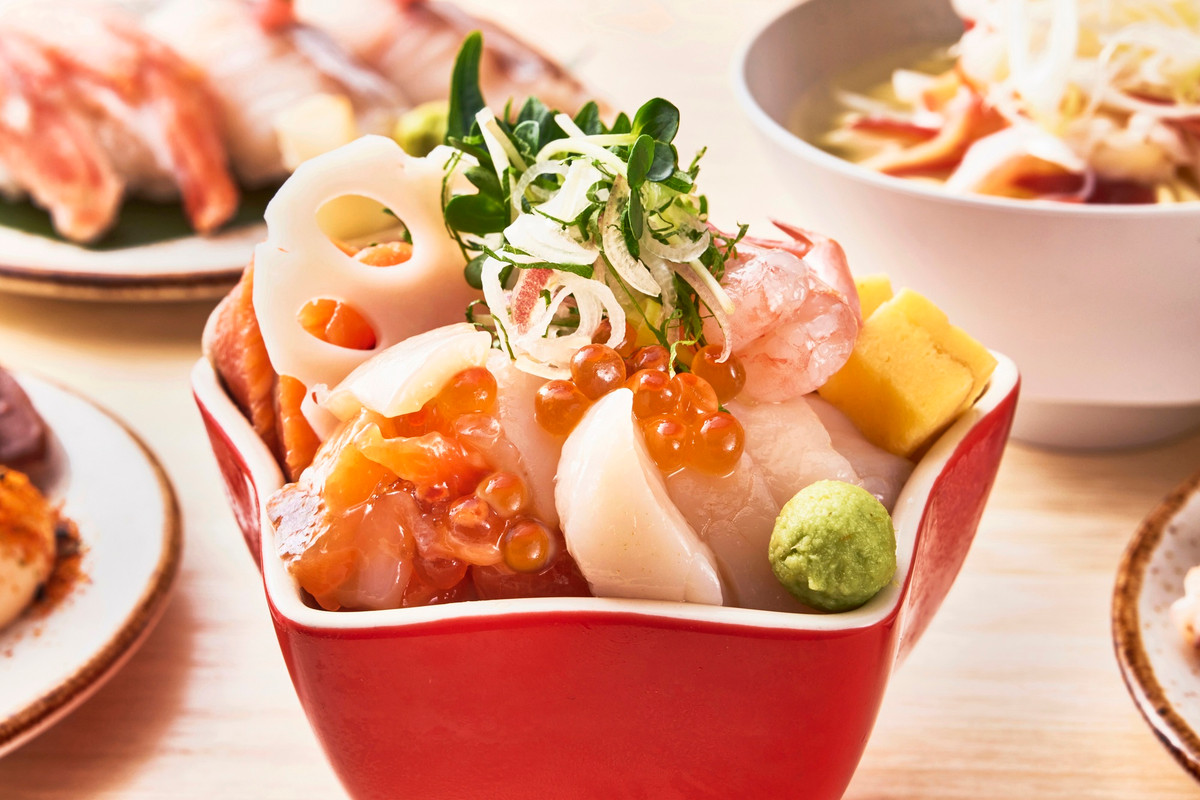 朝食ビュッフェ 海鮮丼