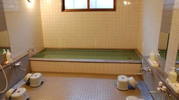 屋内スパ浴槽 / 1