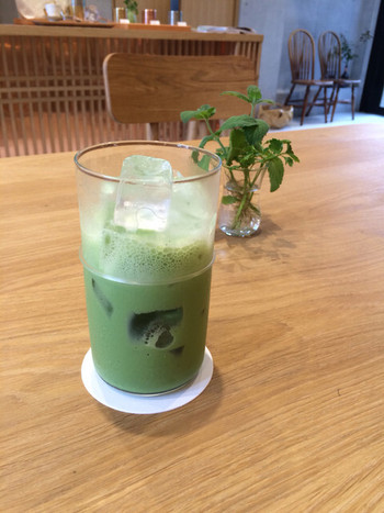 「カイカドウ カフェ」 ドリンク 61327617 Iced matcha latte.