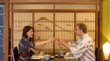 旅館のお食事処 / 25