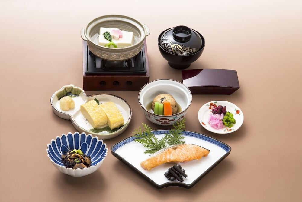 朝食