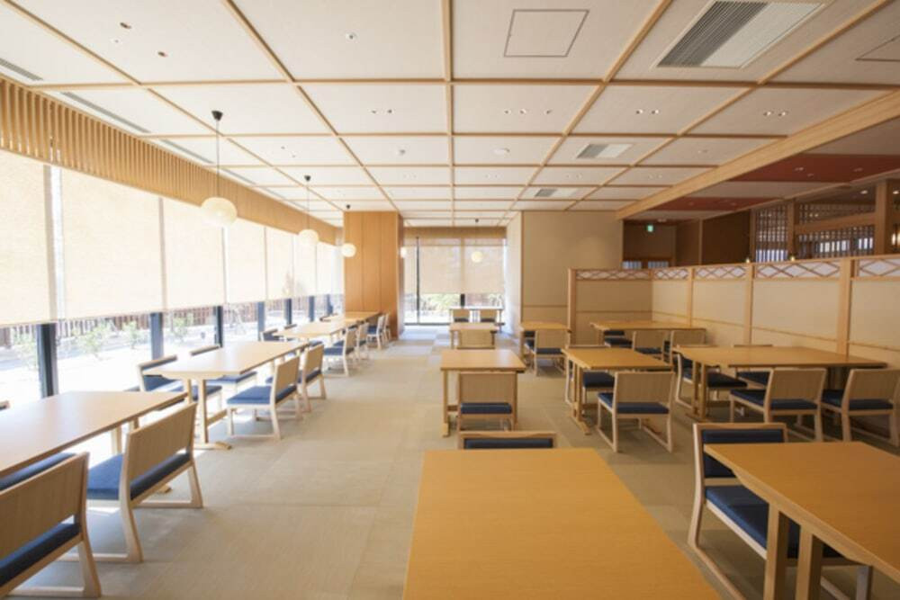 レストラン