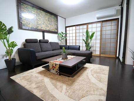 Guest House E-nine / 1