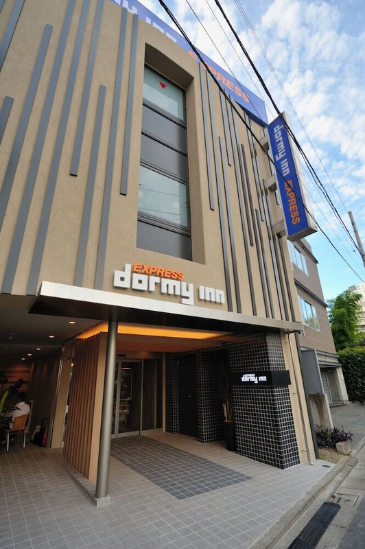 施設の正面