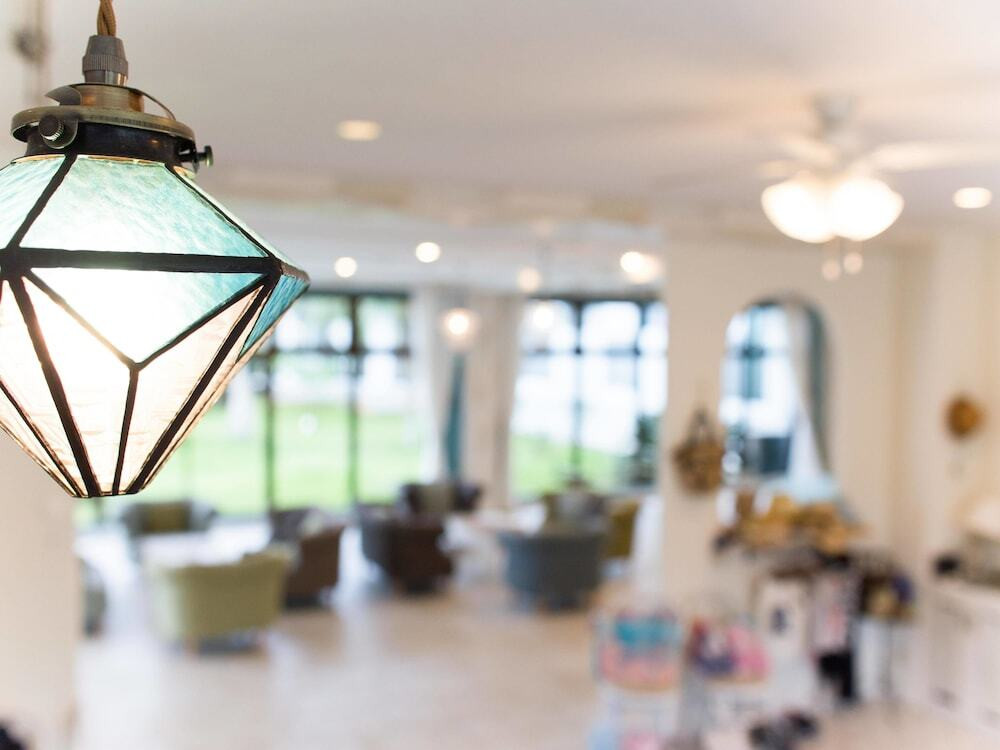 ロビーラウンジ