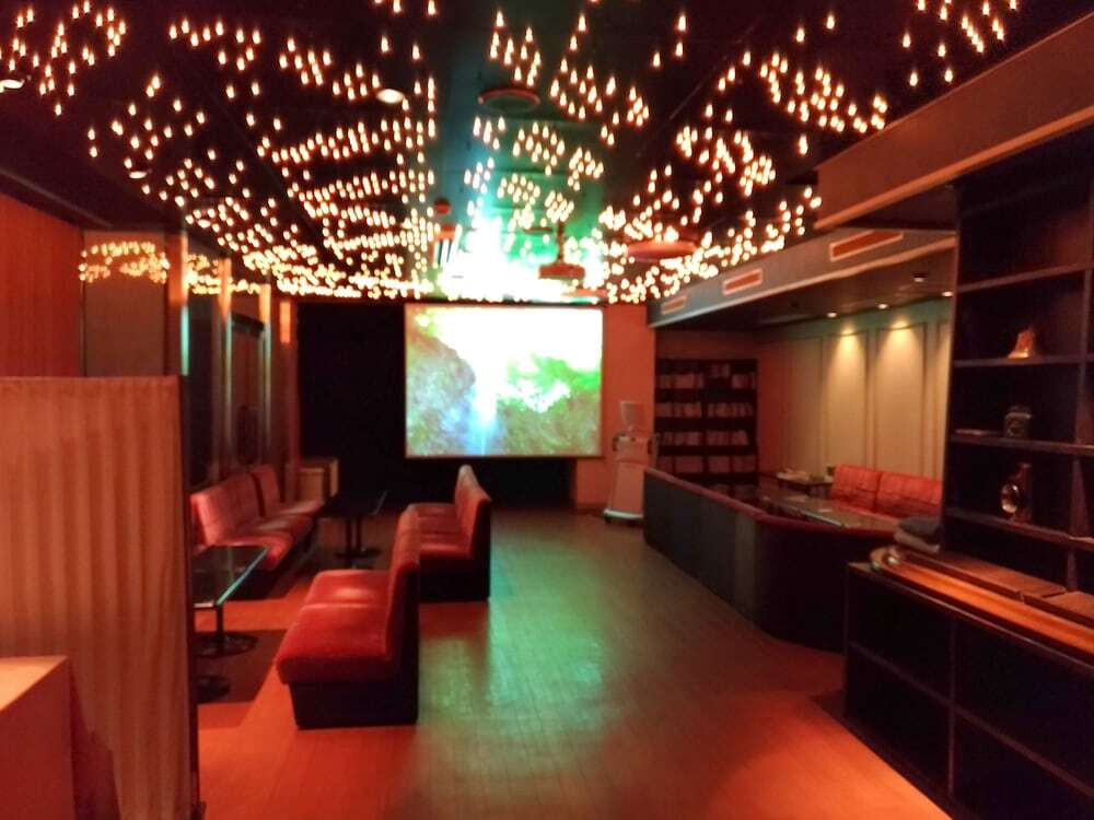 カラオケ ルーム