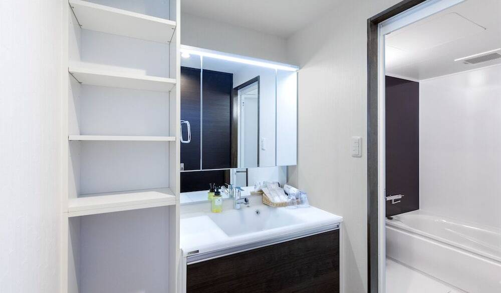 洗面とバスルーム / 1