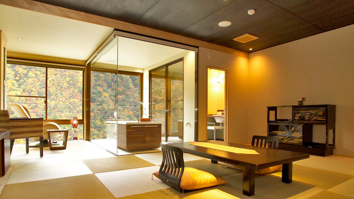 行き方も秘境ならでは！？ケーブルカーで源泉かけ流しの温泉へ4085757