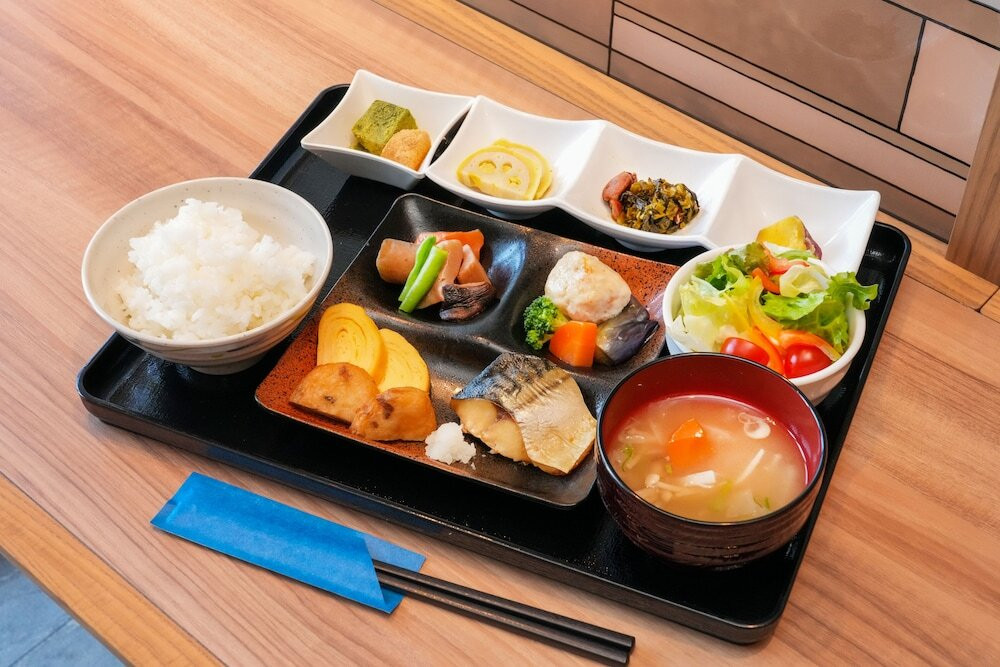 朝食