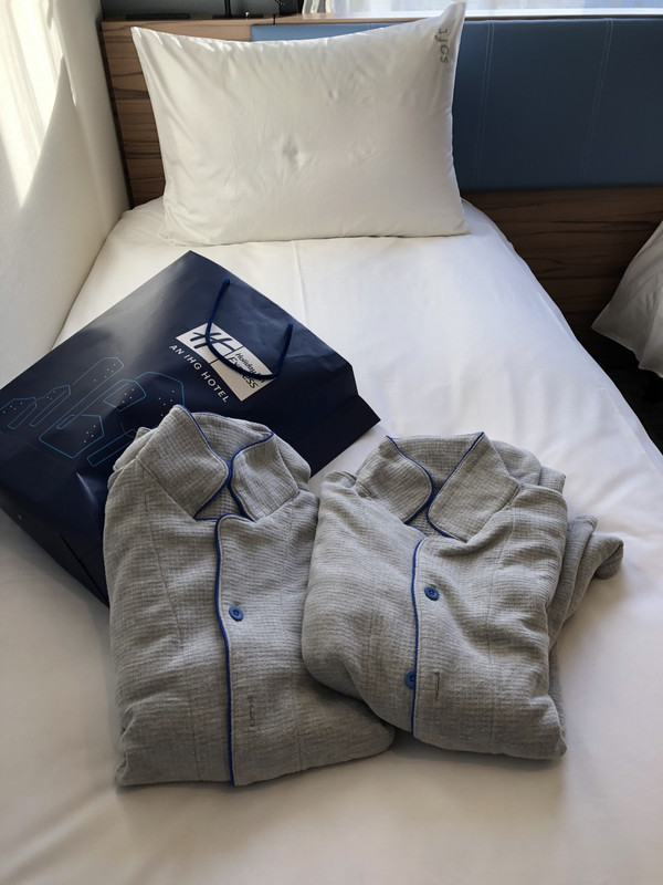 パジャマはフロンで 借ります