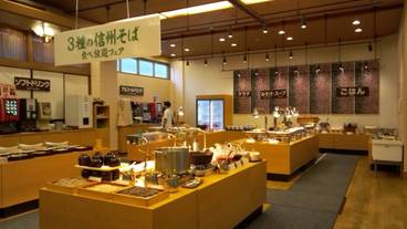 レストランのバイキングコーナー / 4