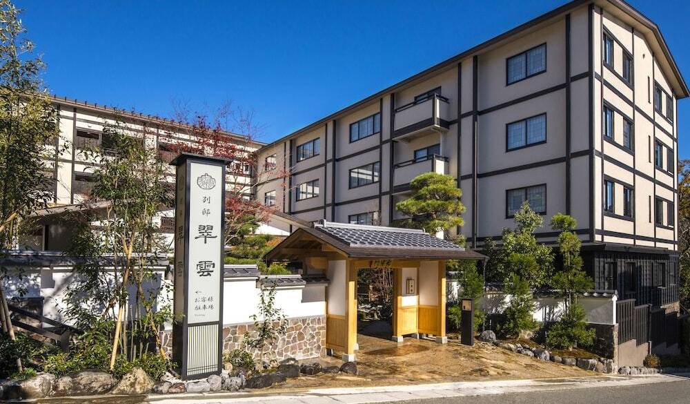 出発前にセンスの良い
お土産処をチェック / 3