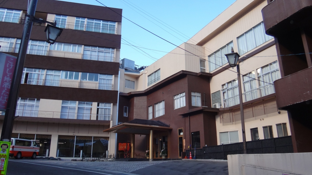 温泉、源泉かけ流し、客室露天風呂、女性の手