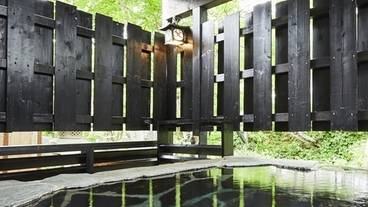 離れ(棟割)の客室露天風呂(一例) / 9