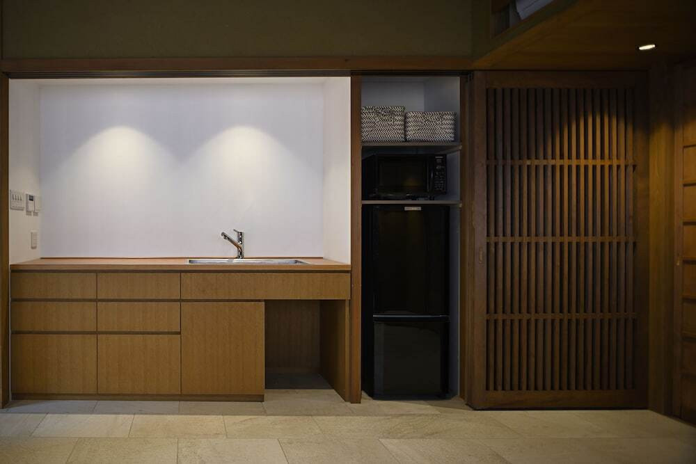 客室内のダイニングエリア