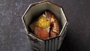 食事・飲み物 / 24