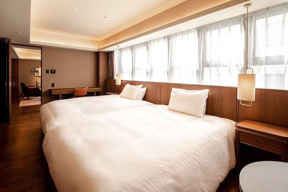 ワクワクが止まらない!本に囲まれる非日常ステイ3952736