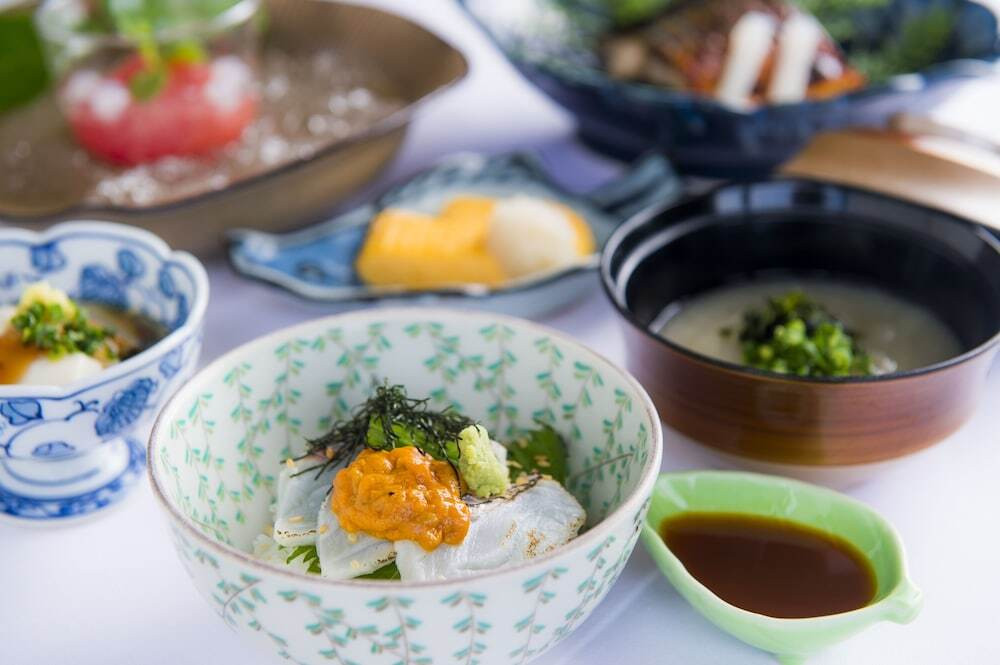 朝食