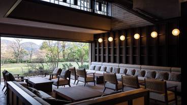 ロビーラウンジ / 9