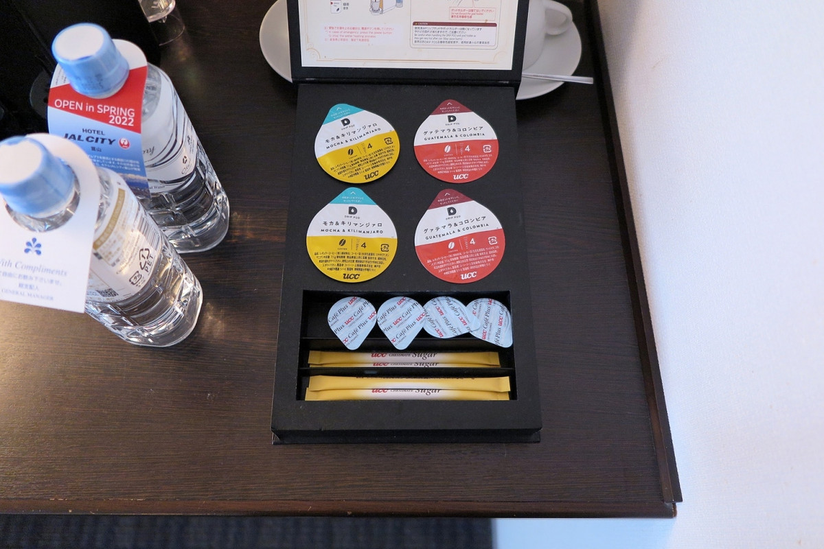 コーヒーマシンのカプセルは４つ