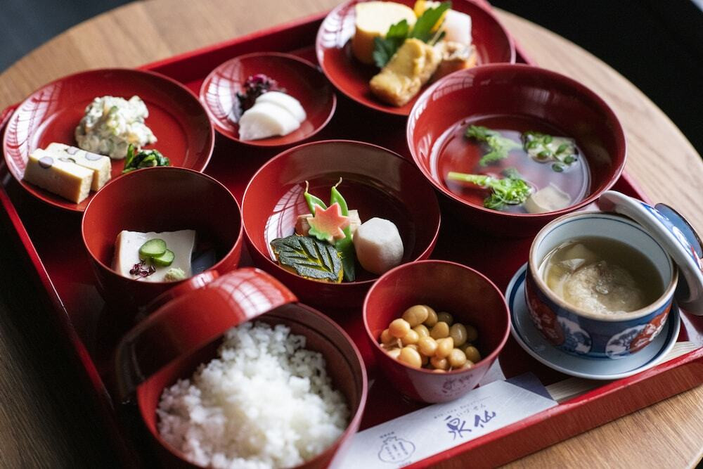 朝食