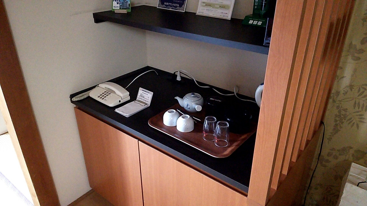 台の下が冷蔵庫になっています