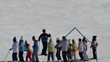 スノー スポーツとスキー / 1