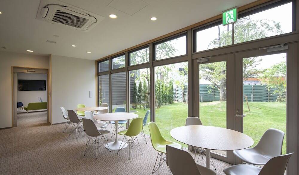 本館 ラウンジ② / 2