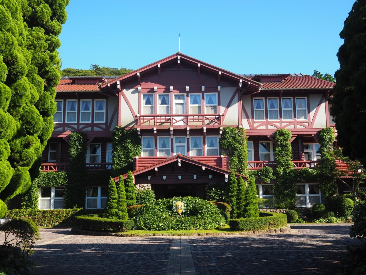 クラシカルな老舗ホテルで非日常のひと時を3554608