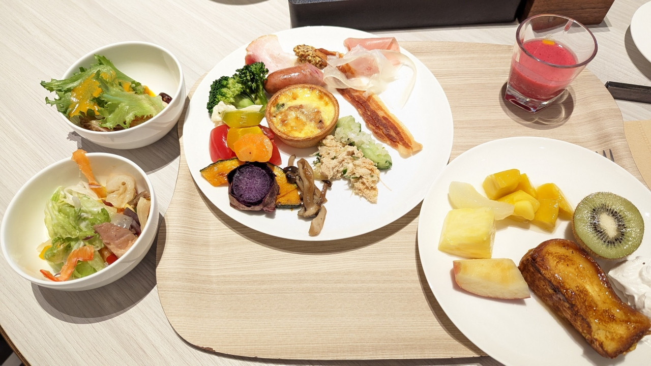 朝食ビュッフェ