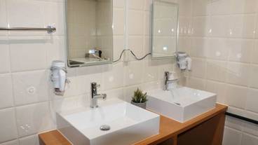 バスルームのシンク / 24