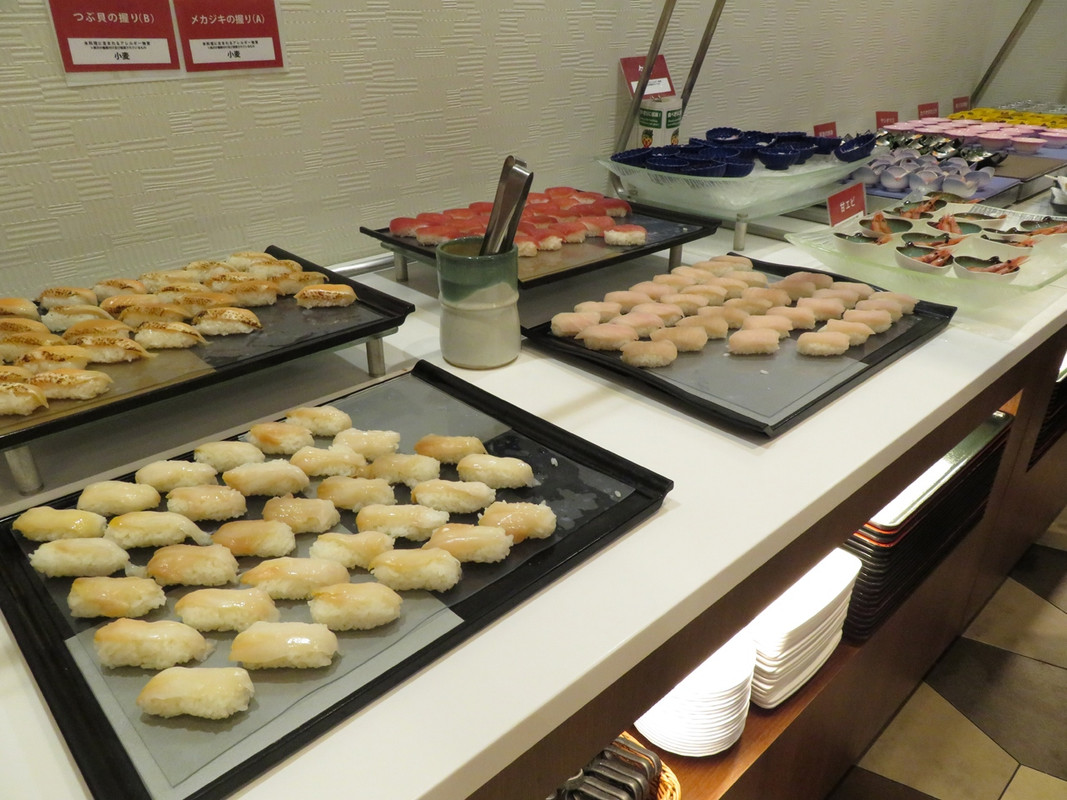 夜のビュッフェ