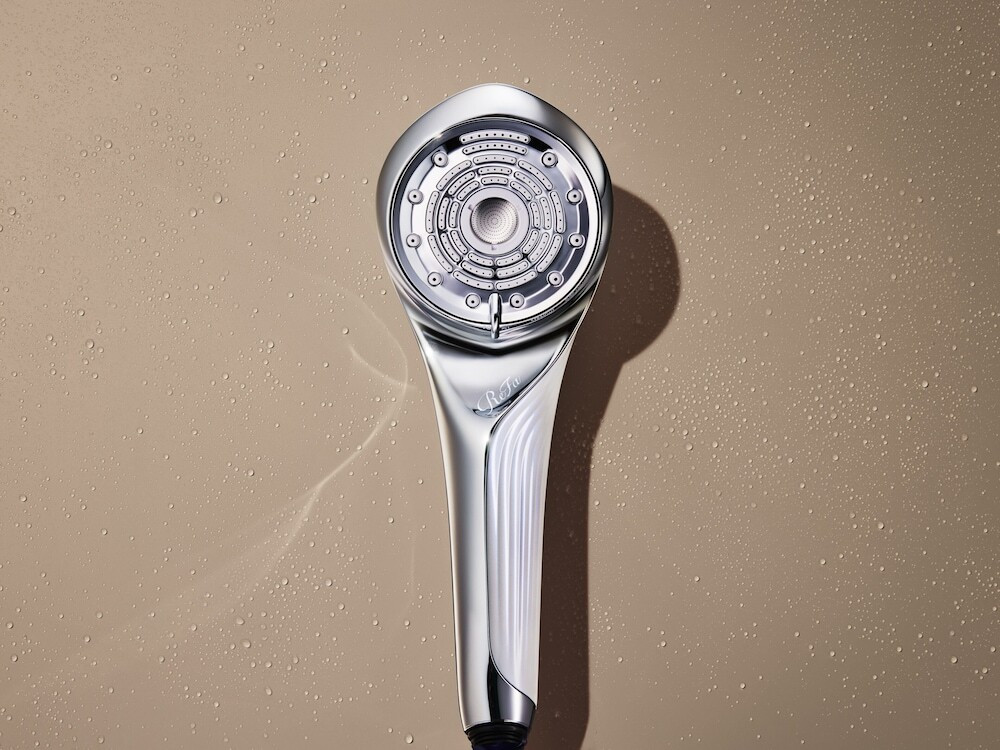 バスルームのシャワー