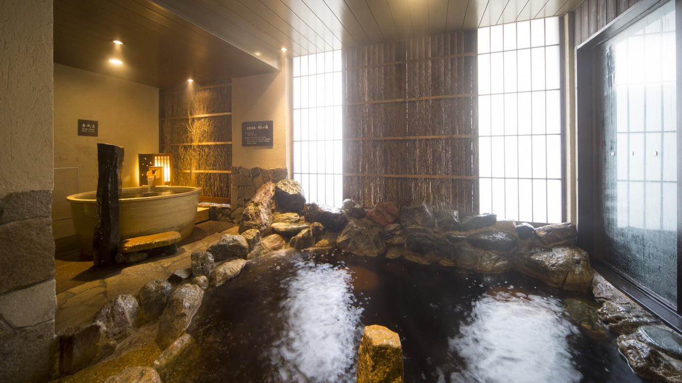 深夜利用OK。充実の大浴場3478824