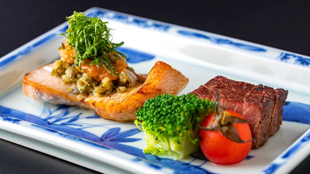 伊豆の魚介たっぷり
個室で味わう旬の懐石 / 3