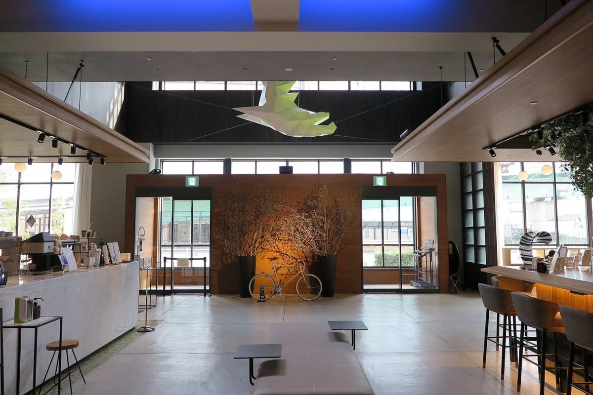 ロビーのデザインも独特、あれは鯱ですね！