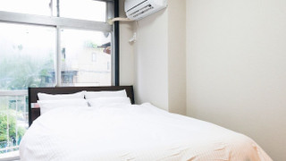 ダブルルーム 共用バス＆トイレ