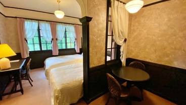 スタンダードツイン 2ベッドルーム / 4