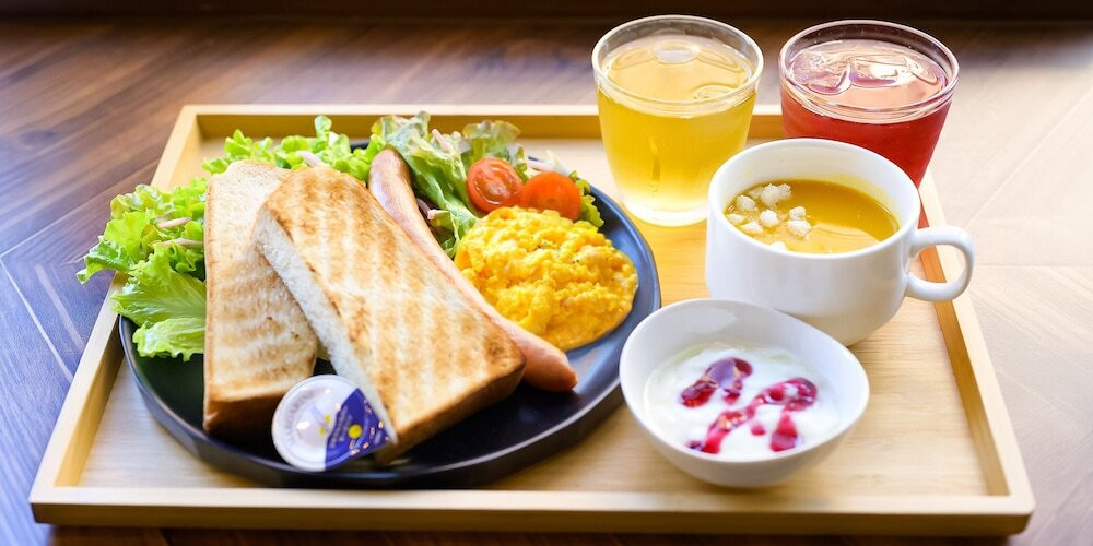 朝食