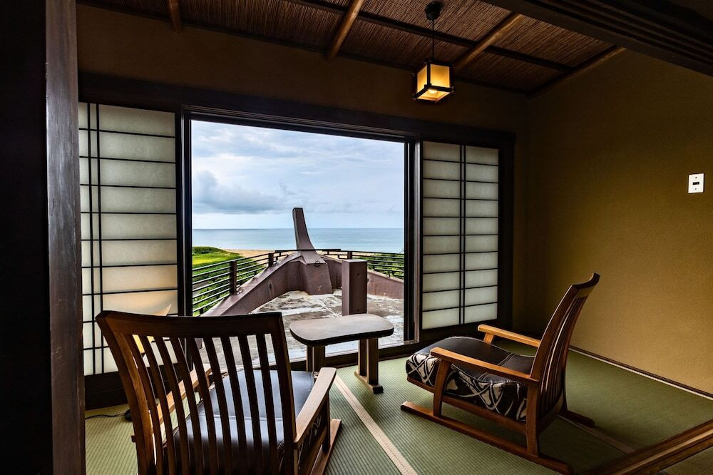 船首客室デッキ付