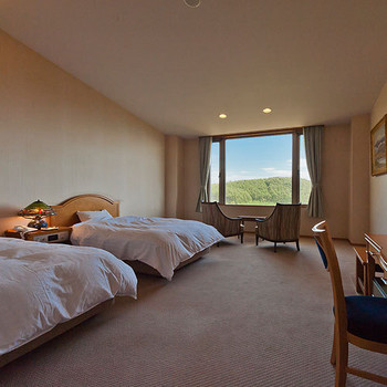 広々としたスカイラウンジで心も開放的に4270292