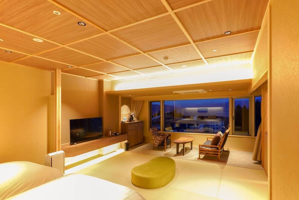 1,000坪の庭園風呂が自慢◎2種の天然温泉が楽しめる大型ホテル4024706