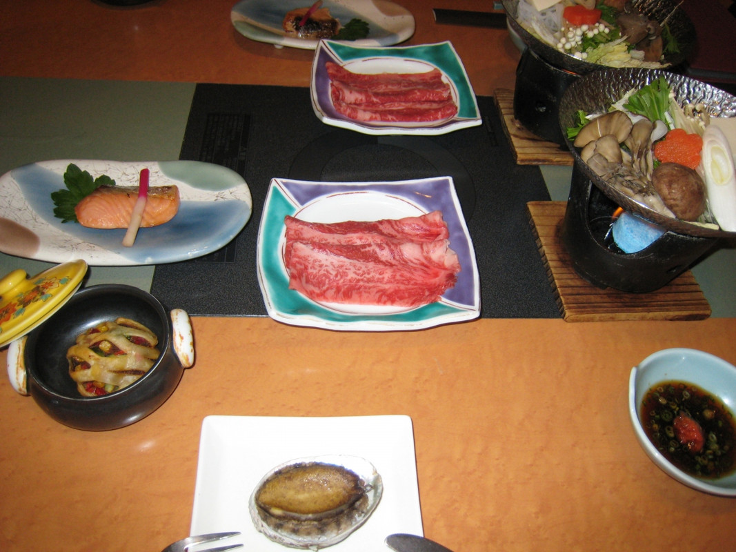 上州牛のしゃぶしゃぶ、ビーフパイ、サーモン西京焼き