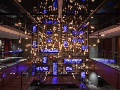 THE LIVELY HAKATA FUKUOKA / 1